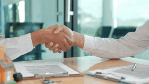 restrukturyzacja a konsolidacja